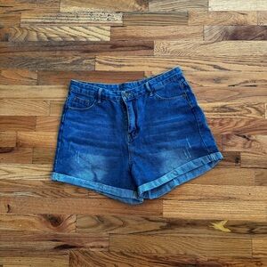 Cute Jean shorts